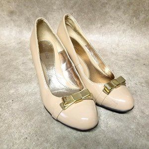 SoleSenseAbility Womens Audrey Buff  Size 6 Nude  Slip On 2.5" Heel Pumps